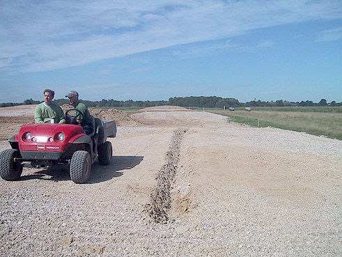 Gegenwärtig im Bau: die 36-Loch-Golfanlage in Golf Valley, bei Holzkirchen in Bayern; nur wenige Minuten Fahrt im Süden von München; gebaut mit dem Know How von GOLFPLATZBAU Brehmer + Kooistra GmbH.