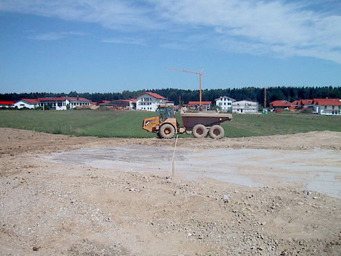 Gegenwärtig im Bau: die 36-Loch-Golfanlage in Golf Valley, bei Holzkirchen in Bayern; nur wenige Minuten Fahrt im Süden von München; gebaut mit dem Know How von GOLFPLATZBAU Brehmer + Kooistra GmbH.