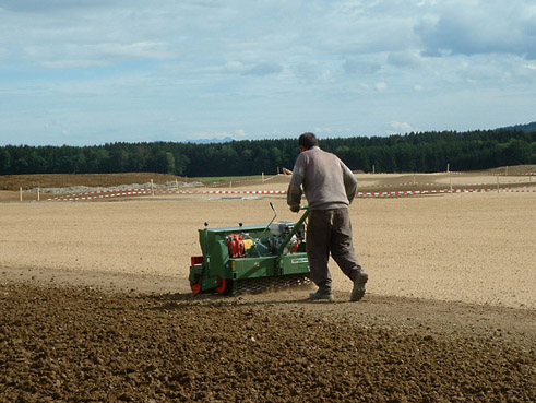 Gegenw&auml;rtig im Bau: die 36-Loch-Golfanlage in Golf Valley, bei Holzkirchen in Bayern; nur wenige Minuten Fahrt im S&uuml;den von M&uuml;nchen; gebaut mit dem Know How von GOLFPLATZBAU Brehmer + Kooistra GmbH.