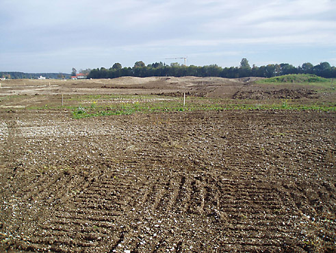 Gegenwärtig im Bau: die 36-Loch-Golfanlage in Golf Valley, bei Holzkirchen in Bayern; nur wenige Minuten Fahrt im Süden von München; gebaut mit dem Know How von GOLFPLATZBAU Brehmer + Kooistra GmbH.