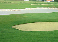 Ein Platz für höchste sportliche Ansprüche, gebaut mit der langjährigen Erfahrung von GOLFPLATZBAU Brehmer + Kooistra GmbH