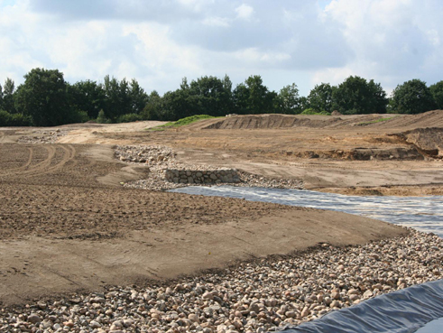 Gegenwärtig im Bau: die Anlage vom GC Treudelberg - GOLFPLATZBAU Brehmer + Kooistra GmbH führt alle anfallenden Arbeiten mit einem eingespielten Team aus.