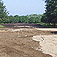 Gegenwärtig im Bau: die 27-Loch-Golfanlage in Hamburg - der Golf Club Auf der Wendlohe baut die ersten 18 bestehenden Bahnen um (A- und B-Platz) - GOLFPLATZBAU Brehmer + Kooistra GmbH bietet erneut Baumaßnahmen auf hohem Niveau, während der Spielbetrieb auf immer 18 Bahnen zeitgleich ermöglicht wird.